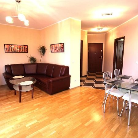 Lucky Apartaments Old Town -Economy Вроцлав Экстерьер фото