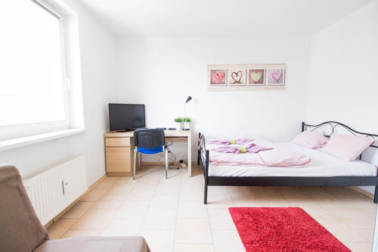 Lucky Apartaments Old Town -Economy Вроцлав Экстерьер фото