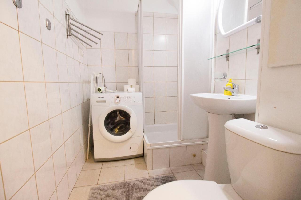 Lucky Apartaments Old Town -Economy Вроцлав Экстерьер фото