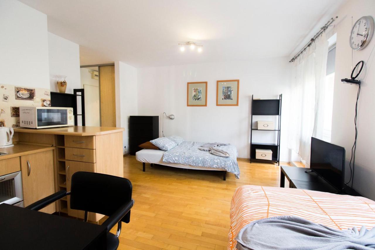 Lucky Apartaments Old Town -Economy Вроцлав Экстерьер фото